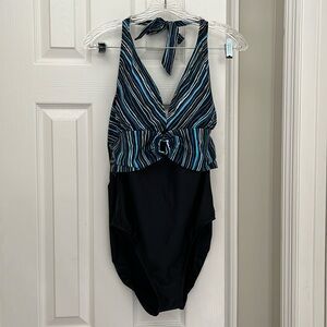 🌟🌟 NWT Sarong + Halter Swimsuit
